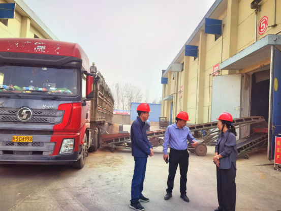 局黨組成員、副局長(zhǎng)魏琨調(diào)研市場(chǎng)化稻收購(gòu)工作